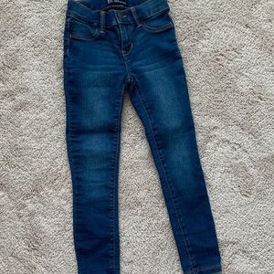 NWOT GAP Kids skinny jeans. 6 Regular